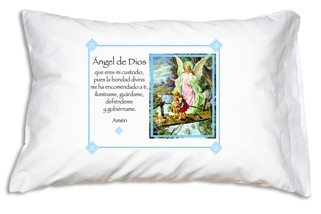 Angel de la Guarda Ángel de Dios (Guardian Angel, Angel of God) Prayer Pillowcase teaches children this important prayer and sends them to sleep with a prayerful heart!