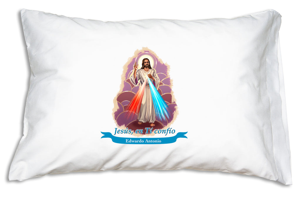 The name goes on a bright banner when you personalize the Jesús de la Misericordia Prayer Pillowcase.